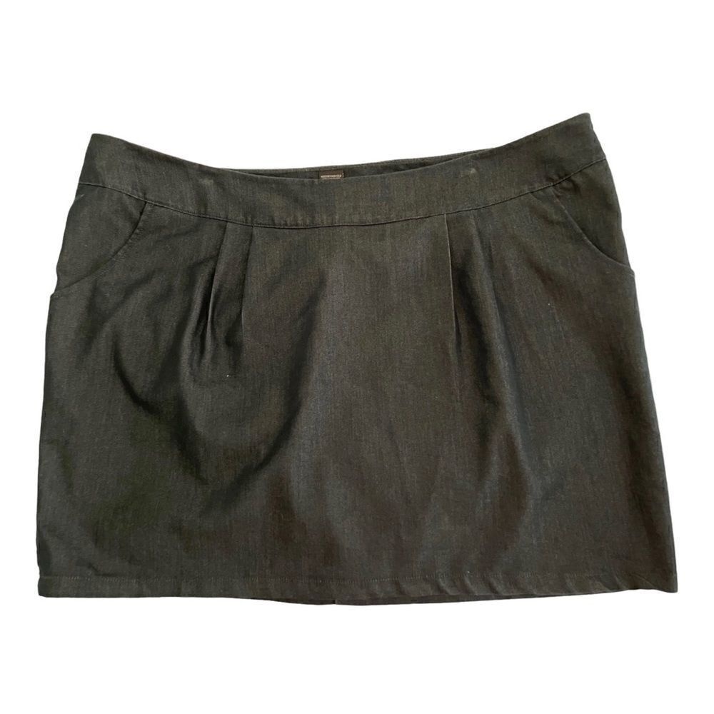 Mossimo Dark colored jean skirt with stretch - Size 18